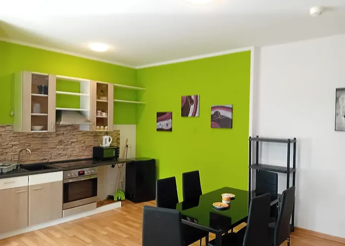 شقة Stellas Monteurwohnungen *